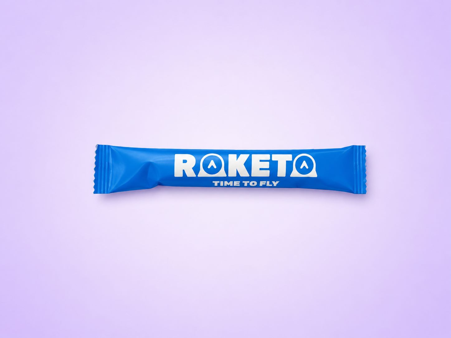Для службы доставки Raketa Time to Fly изготовлены сахарные стики по 5 грамм с фирменным логотипом. Брендированная продукция стала частью сервиса компании, предлагающей своим клиентам вкусные блюда и высокий уровень обслуживания.